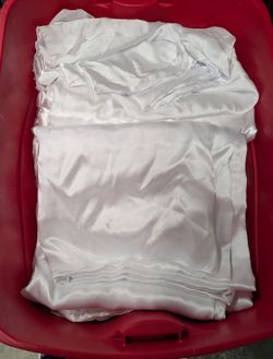 Satin universal chair covers