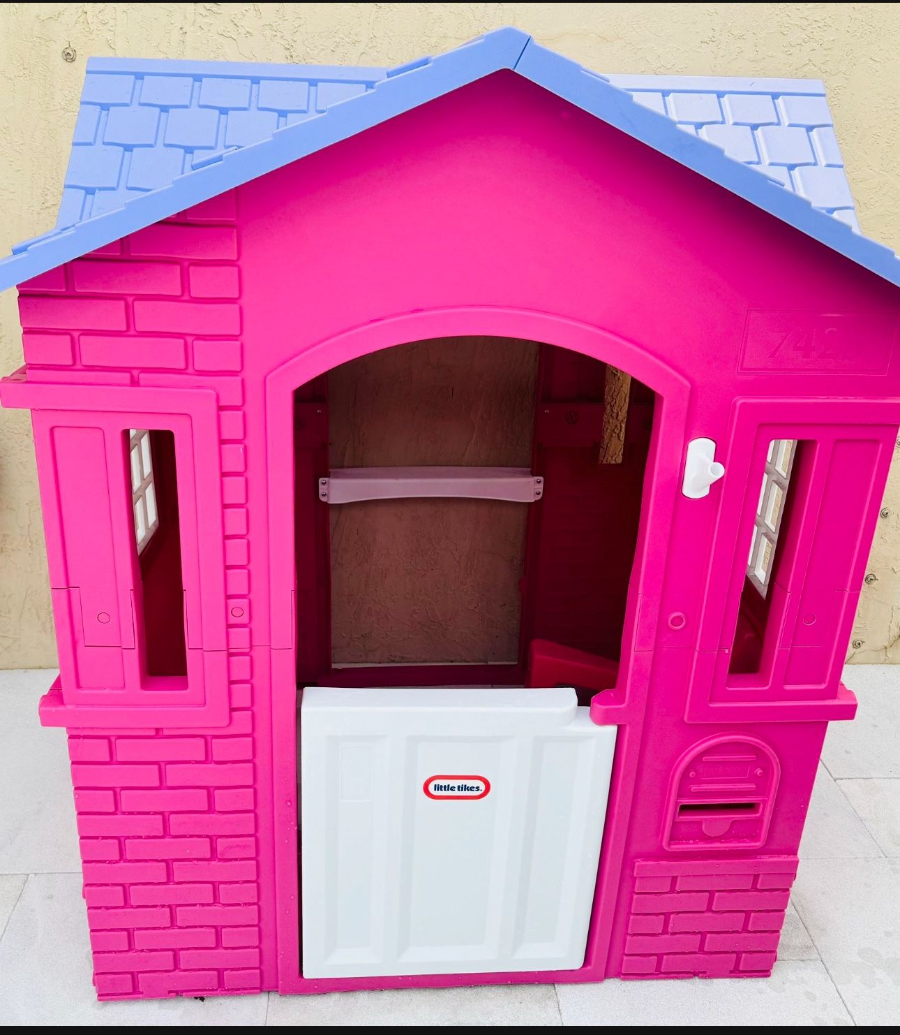 Little Tikes Cape Cottage House