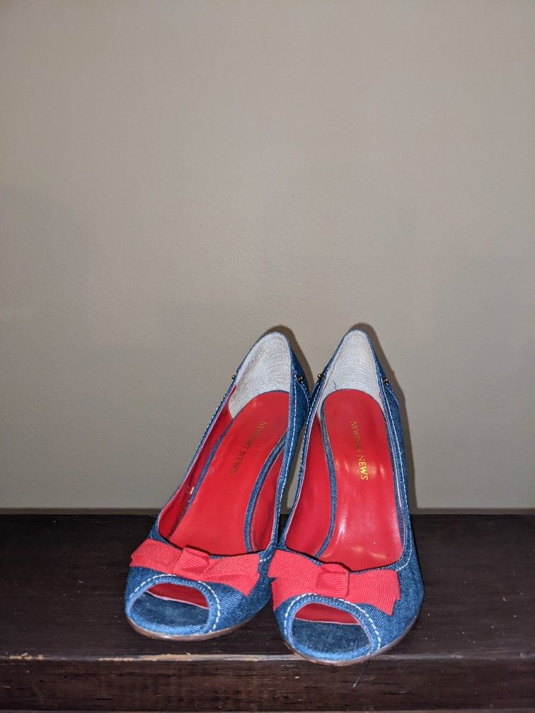 Newport News Denim Shoes (Size 8.5)