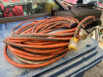 Estencion de luz de 110 voltios del número 8 para que no se caliente el cable de 97 pies