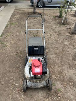 Honda HR214 PX walk-behind lawn mower
