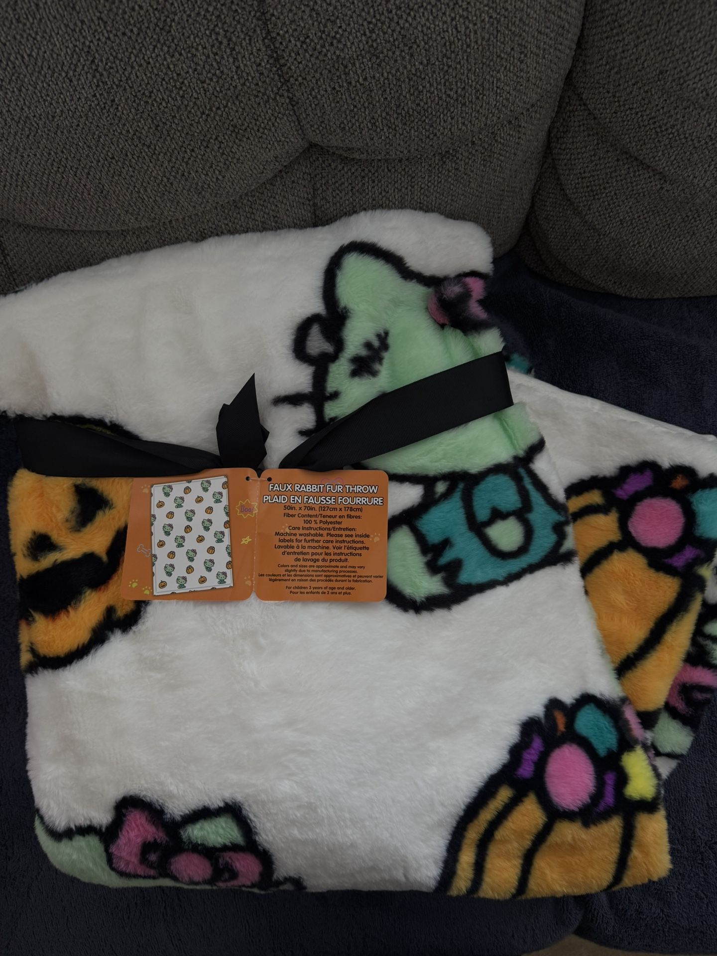 HELLO KITTY BLANKETS