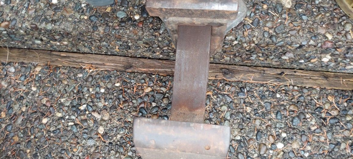 Chas Parker No.104 Vintage Vise