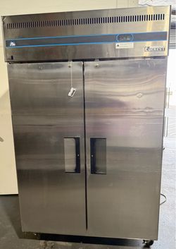 Two Door Freezer; Everest