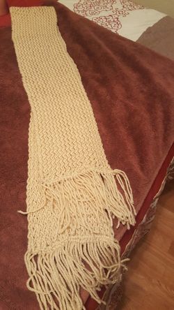 bufanda beige tejida