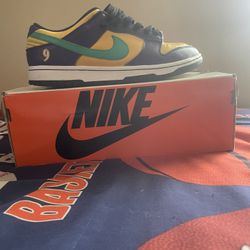 Nike Dunks Low LL (Size: 9 In Women )