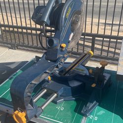 Gmc 2400w slide 2024 compound mitre saw