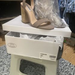 New Steve Madden Heels Gray Size 7