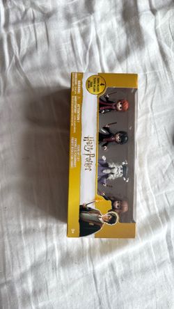 Mini Harry Potter figurines with individual stands