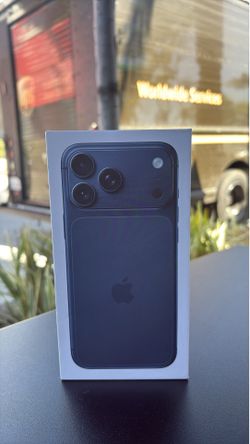 iPhone 17 Pro Max Deep Blue
