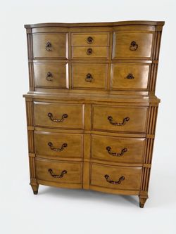 Vintage French Provincial Mahogany High Boy Chest of Drawers / Dresser. 10 drawers.