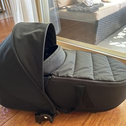 BABYZEN YOYO BASSINET BLACK