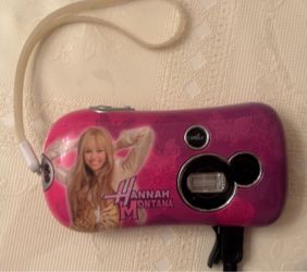 Digital camera with charger works great Disney Hannah Digital camera with charger works great