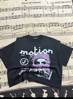 ‘motion’ Graphic Tee