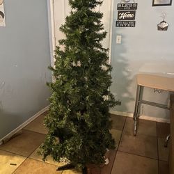 Christmas Tree 5.5ft