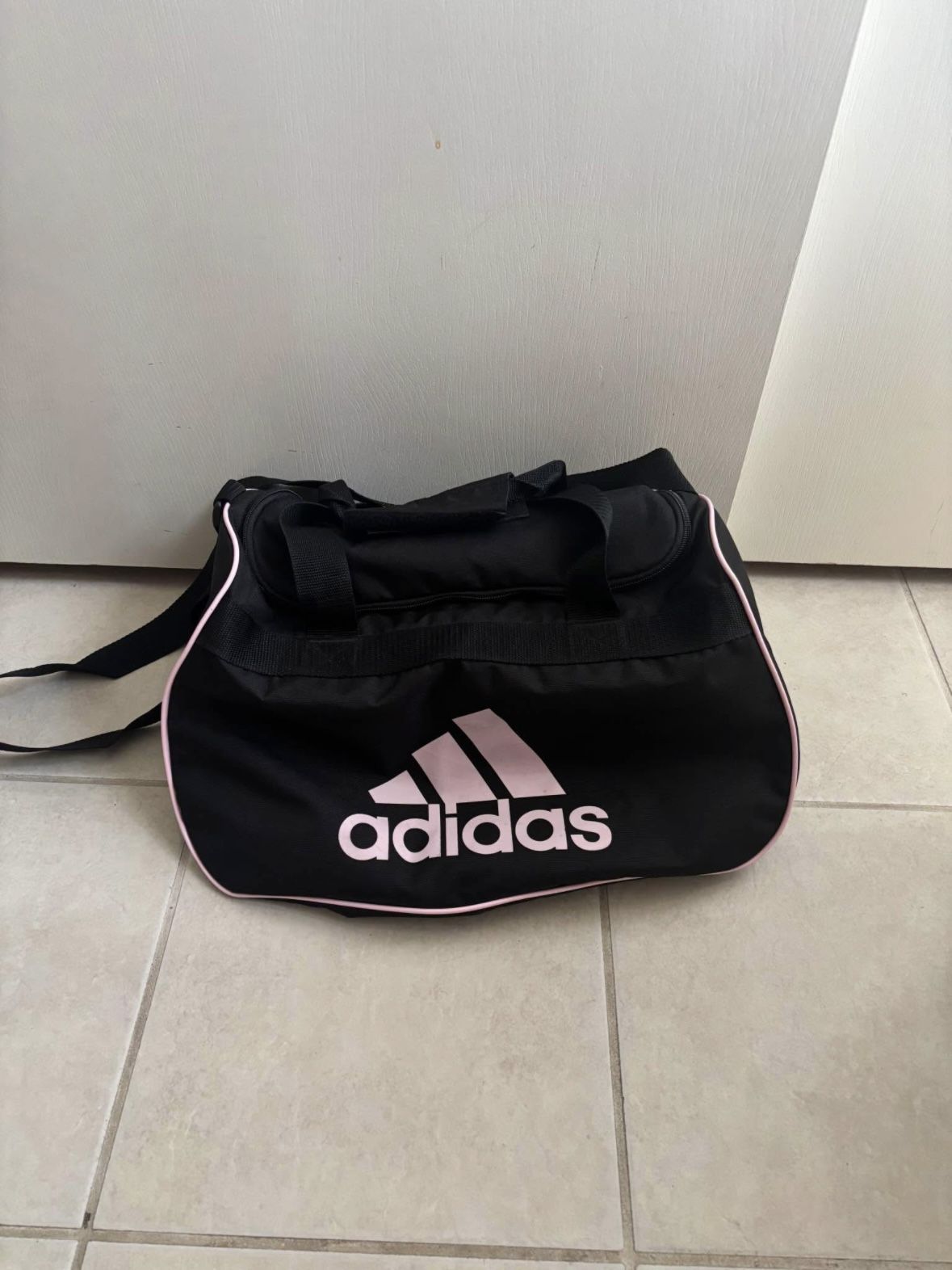 Adidas Small Duffle bag 