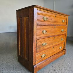 Looking for Solid Wood Furniture | Free Pickup