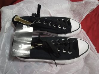 CONVERSE PLATFORM  ALL STAR WOMEN SIZE 6.5 BRAND NEW