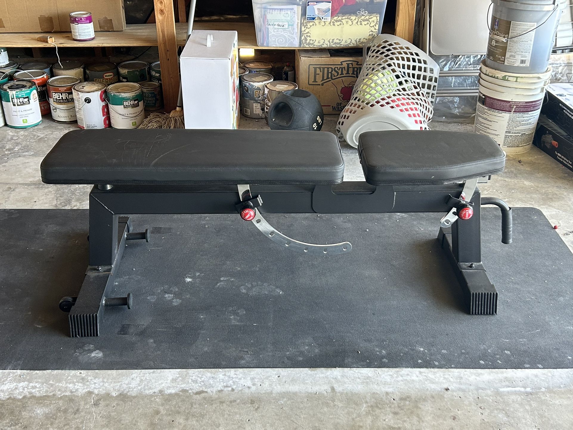 Titan Fitness Incline Bench V3