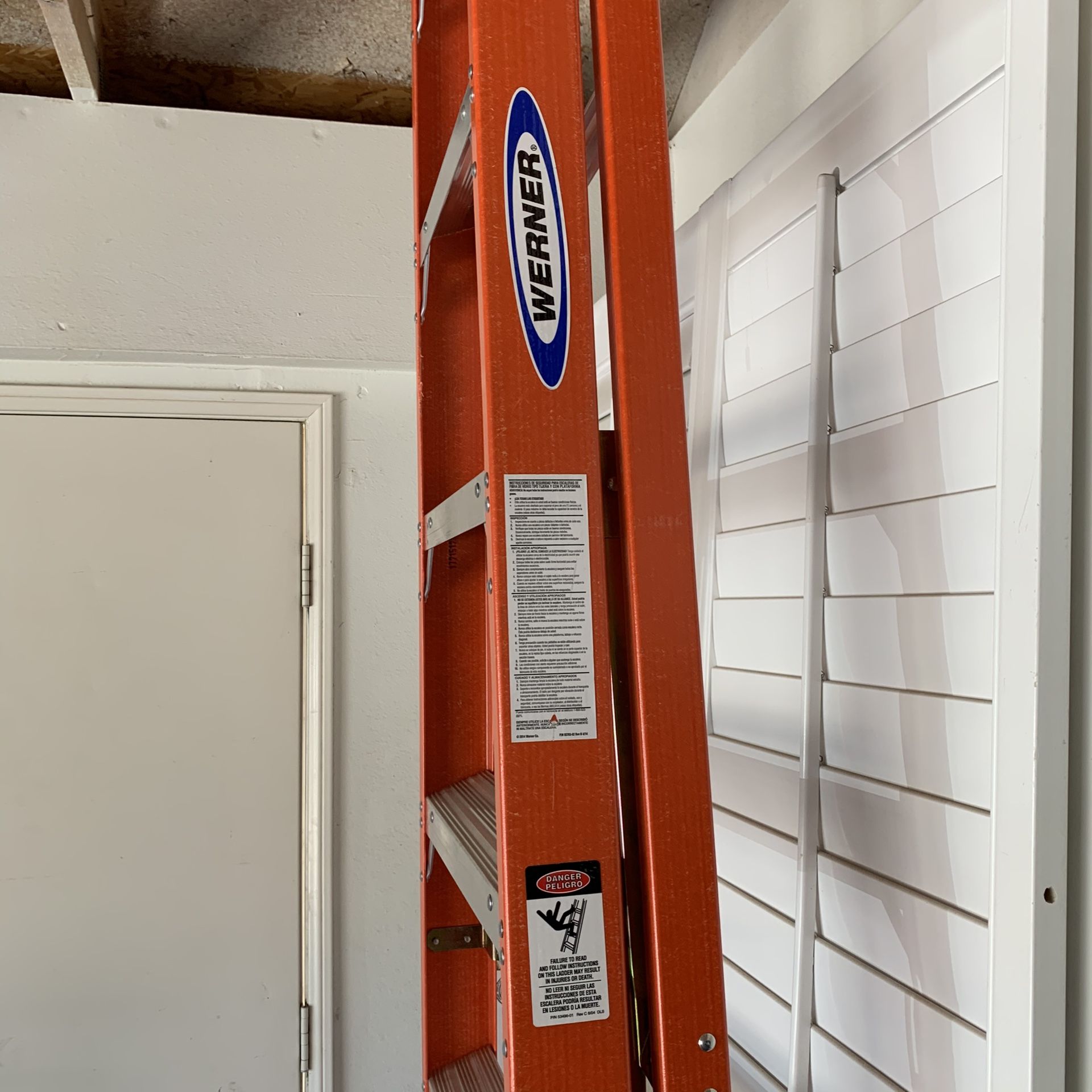 Werner 10’ Fiberglass folding ladder