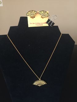 Vintage Damasquinado Toledo Oro 24 Kilates Fan Necklace, Clip On Earrings, and Ring