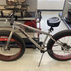 Mongoose Mountain Bike 