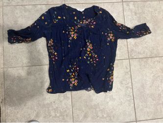 Market & Spruce Navy Floral Short Sleeve Scoop Neck Top