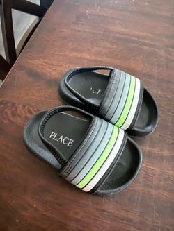 FREE size 4 sandals