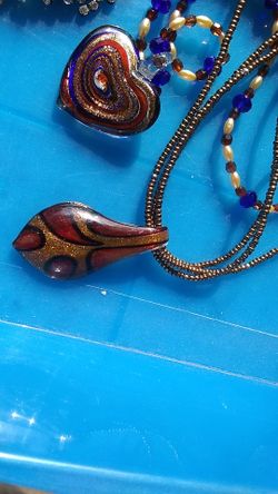Brown glass pendant necklace