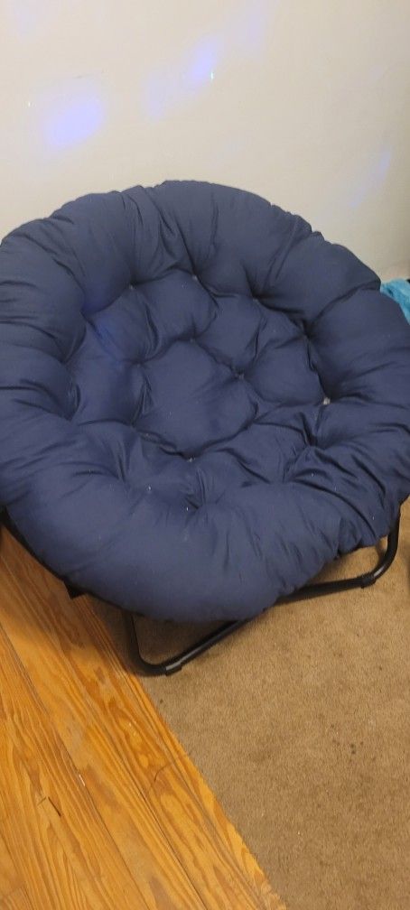 Saucer Chair