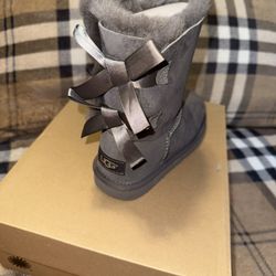 Uggs Size 2