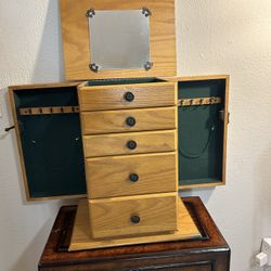 Vintage  Wooden Jewelry Box
