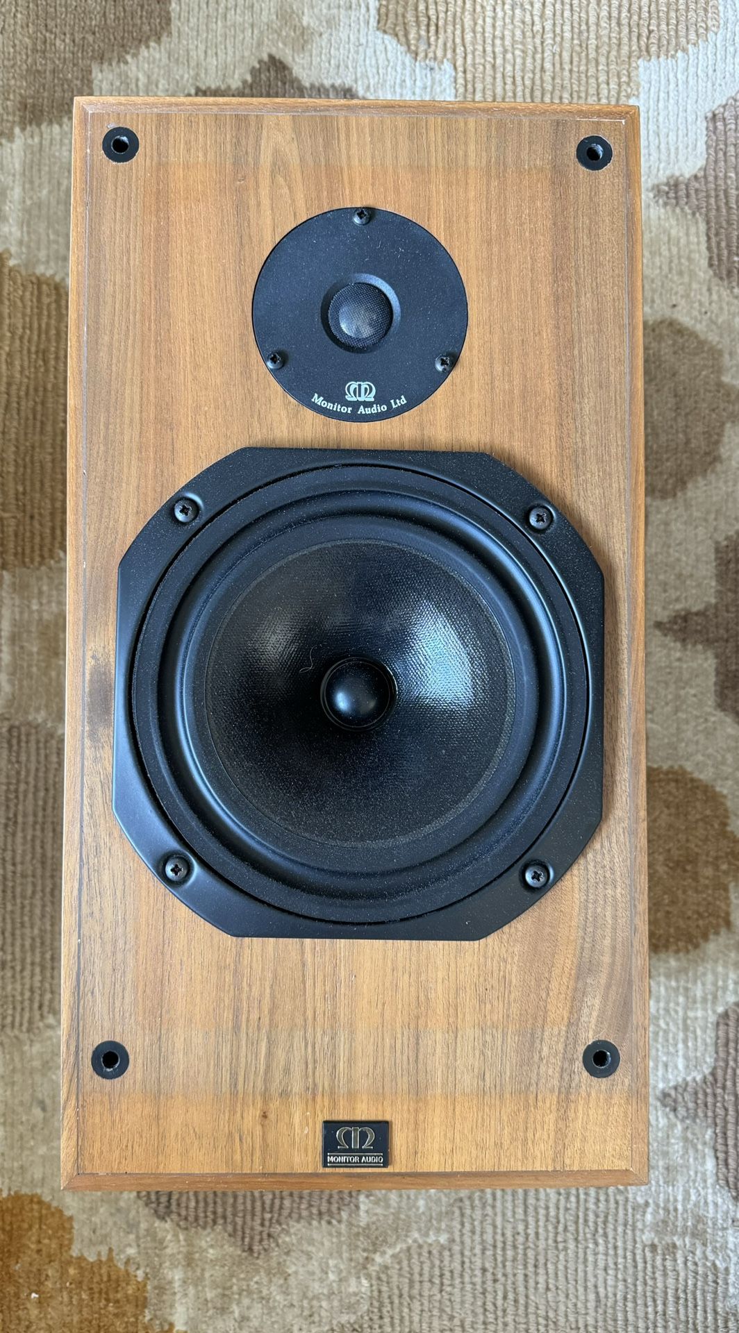 Rare Monitor Audio R300 Speakers and CC900 Center Channel - Walnut