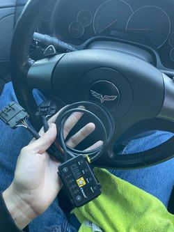 Pedal commander for 2005-2013 c6 corvette