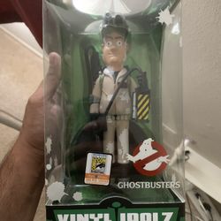 vinyl figure ghost busters-comicon