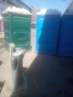 Portable restroom