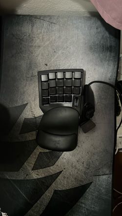Razer Tartarus v2 Gaming Keypad