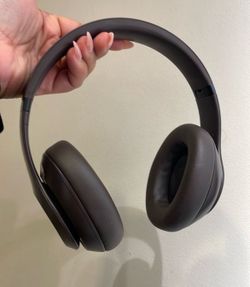 Beats Studio Pro