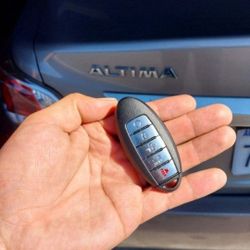 Car Keys / Fobs / Llaves De Carro 