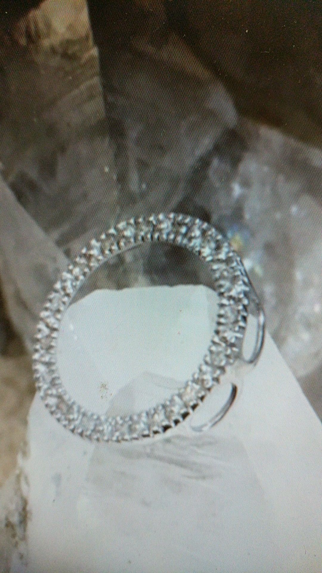 Diamond circle pendant