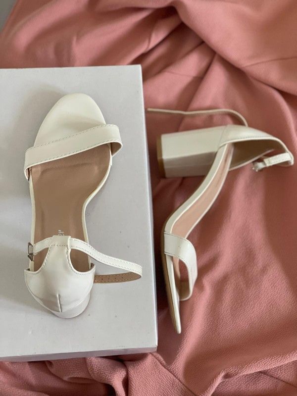 Sandals- White- Size 7.5