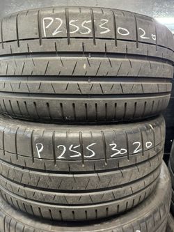 (2) 20”’Pirelli Pzero 255/30/20 Used Tires Like New