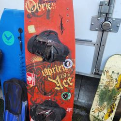 O’Brien Wakeboard 135cm w/ Bindings – Ready for the Water