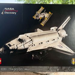 LEGO NASA Space Shuttle Discovery 10283 ~ BRAND NEW!
