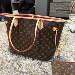 Louis Vuitton Neverfull mm bag