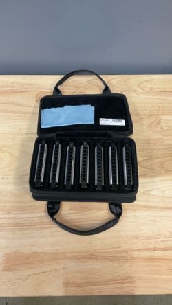 Fender deluxe blue hermonica 7 in carry case bigger I'm