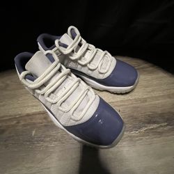 Jordan 11 Low 