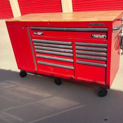 Husky 13 Drawer Tool Box