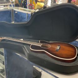 Seagull Artist Mosaic Acoustic Guitar In Case