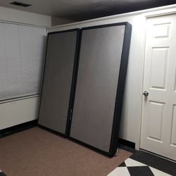 King size TempurPedic foundations - can DELIVER almost anywhere for $20 extra - NEVER USED 😍